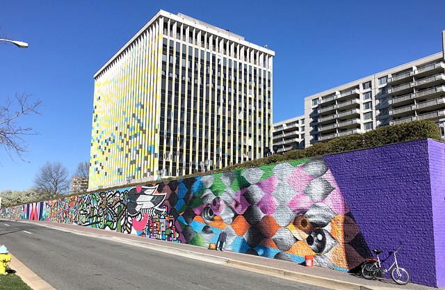 23rd Street Mural
in collaboration with MasPaz, Miss Chelove & Criomatic
Crystal City, Arlington, VA