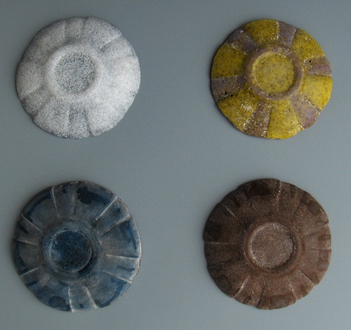 Plates (face down)