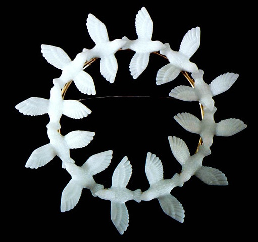 Anika Smulovitz Wedding Series gold brooch jewelry Doves 3