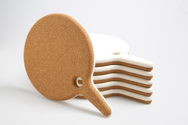 Cameo
Cork Trivet / Corian Food Service

4" x 16" Paddle