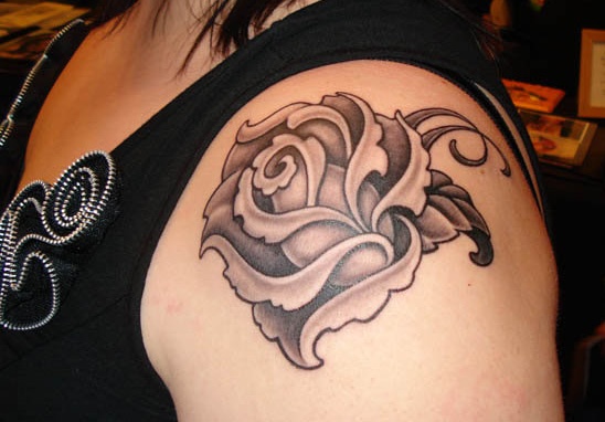 crucial tattoo studio maryland custom tattoos black rose crucial tattoo studio maryland custom tattoos black rose