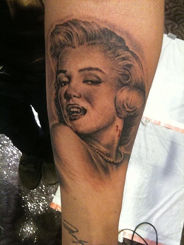 ak irons marilyn vampire portrait ak irons marilyn vampire portrait