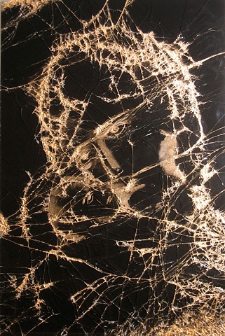 Yorgos Papadopolus
Gold on Black