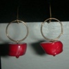 coral chunk w/ gold hoops