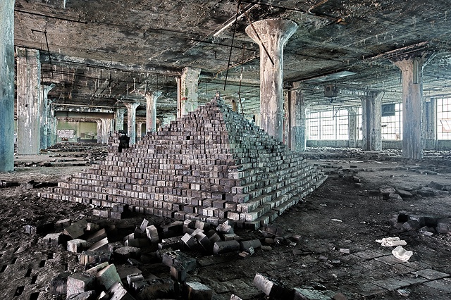 urban decay photography urbex beautiful deconstruction auto industry detroit