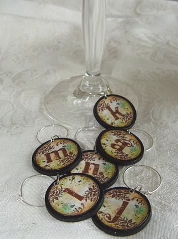 WOODSY INITIAL Monogram Wine Glass Charm Identifier